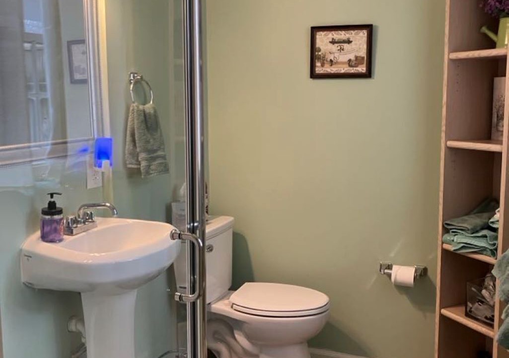 Photo of Bathroom in Harpers Ferry