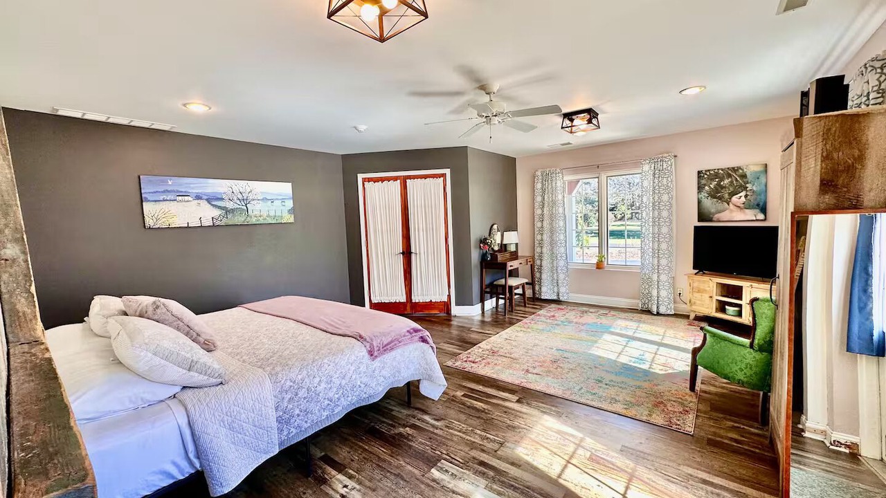 Photo of Bedroom in Lemoyne