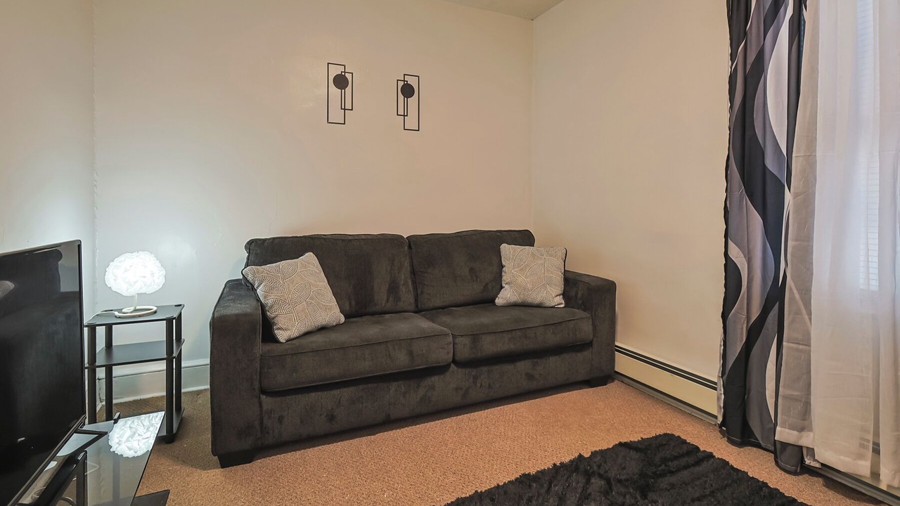 Photo of Livingroom in Hillside