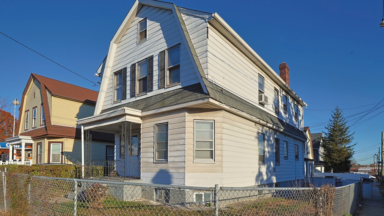 Photo of Outdoor in Hillside