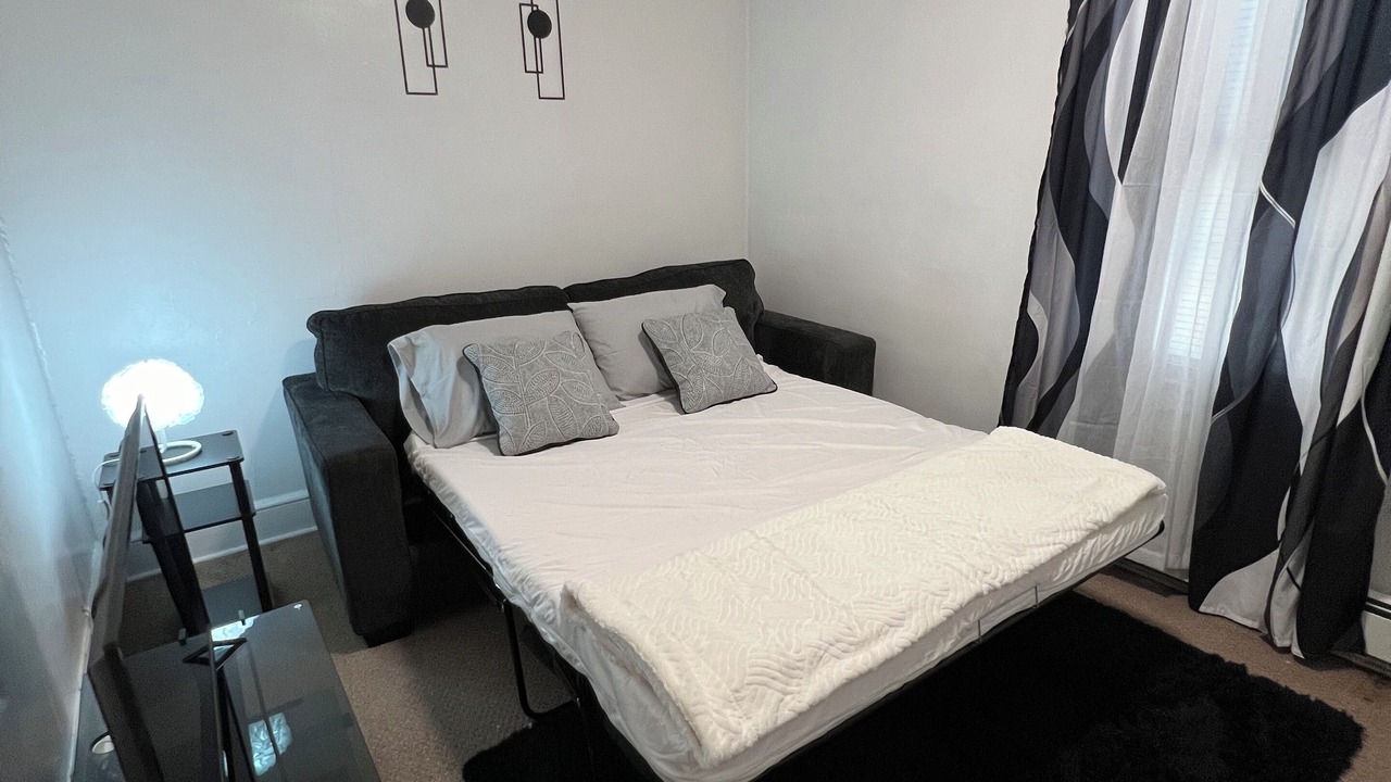 Photo of Bedroom in Hillside
