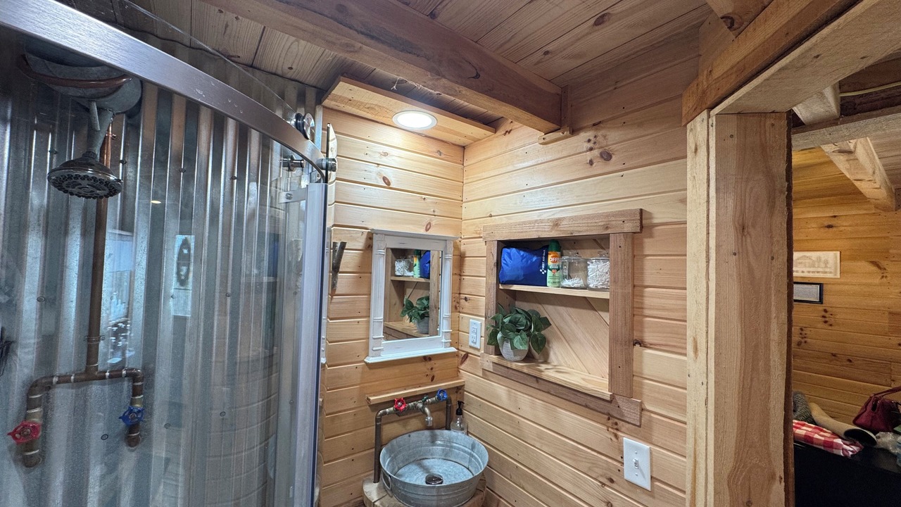 Photo of Bathroom in Chandlersville