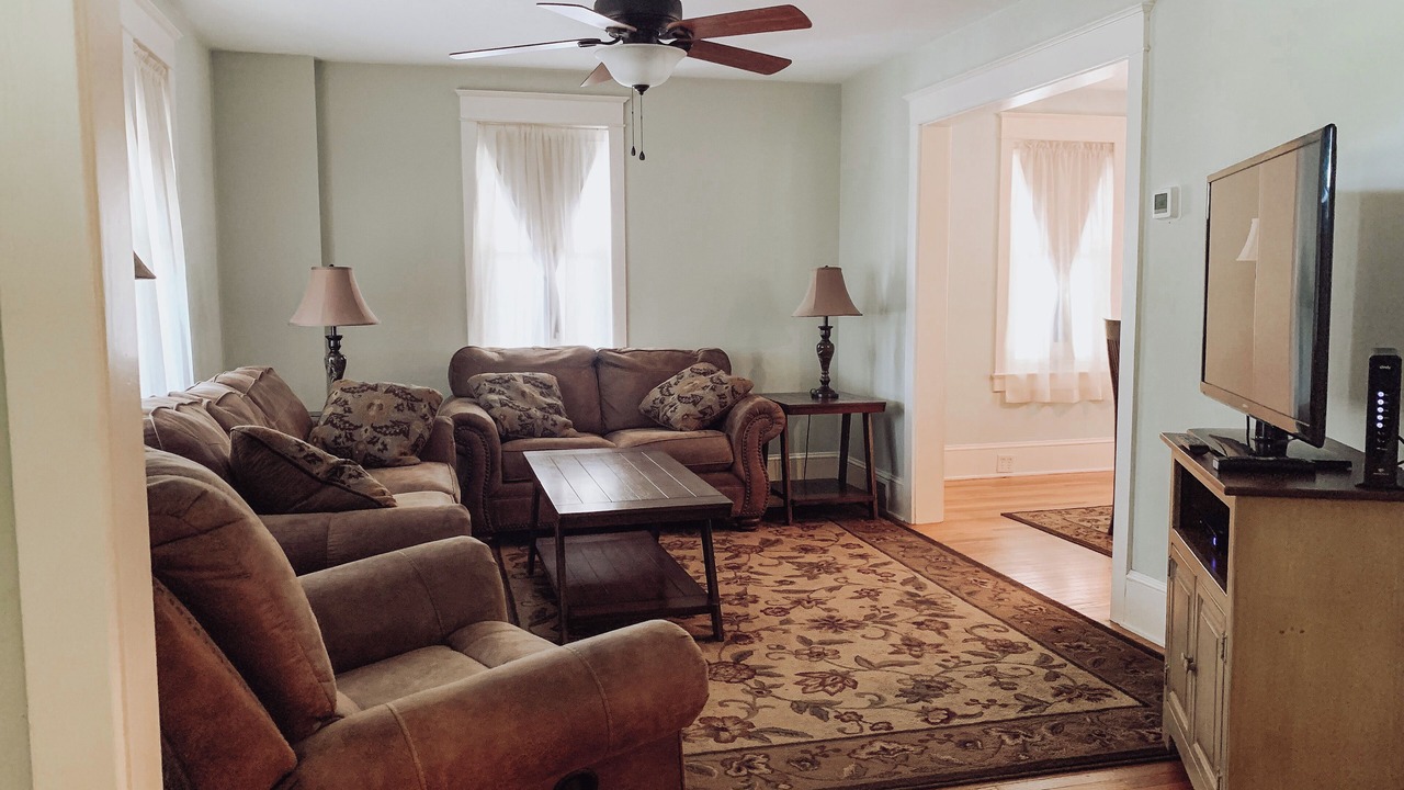 Photo of Livingroom in Williamsport