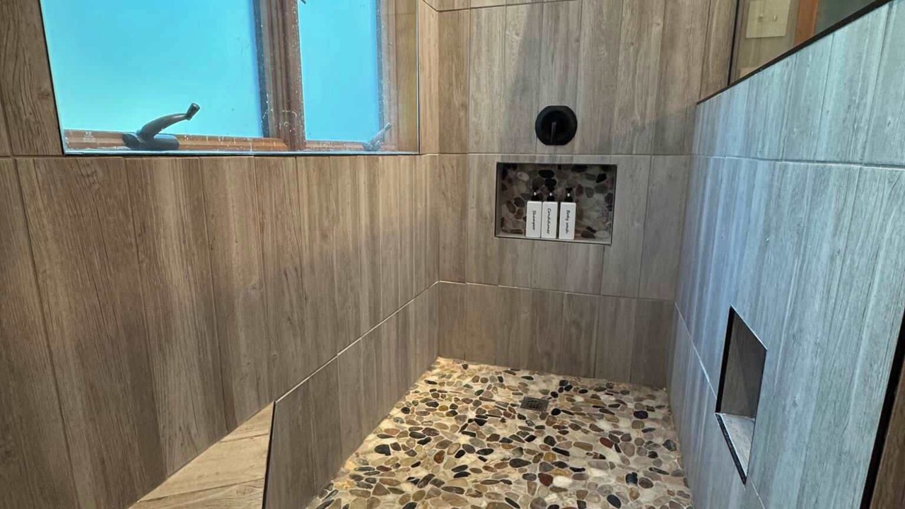Photo of Bathroom in Rising Sun