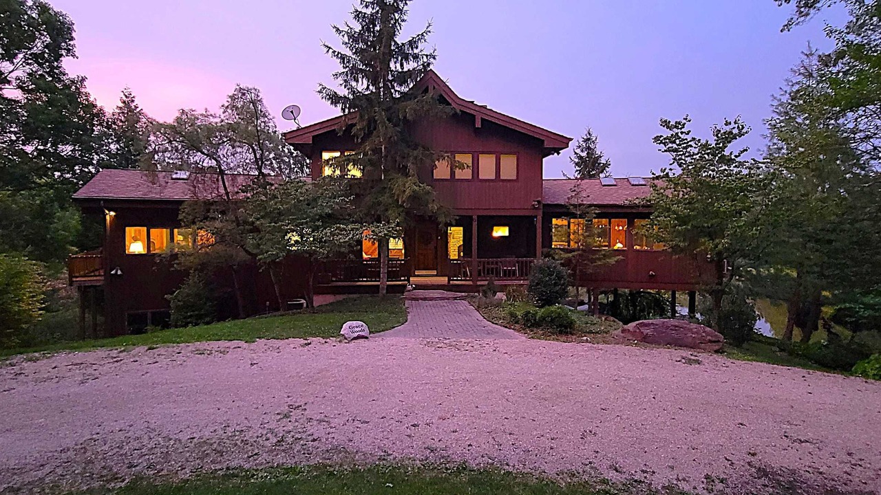 Photo of Outdoor in Rising Sun