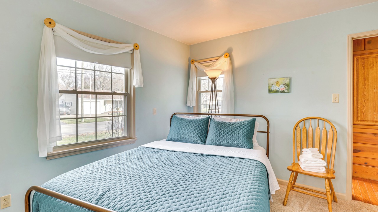 Photo of Bedroom in Salem