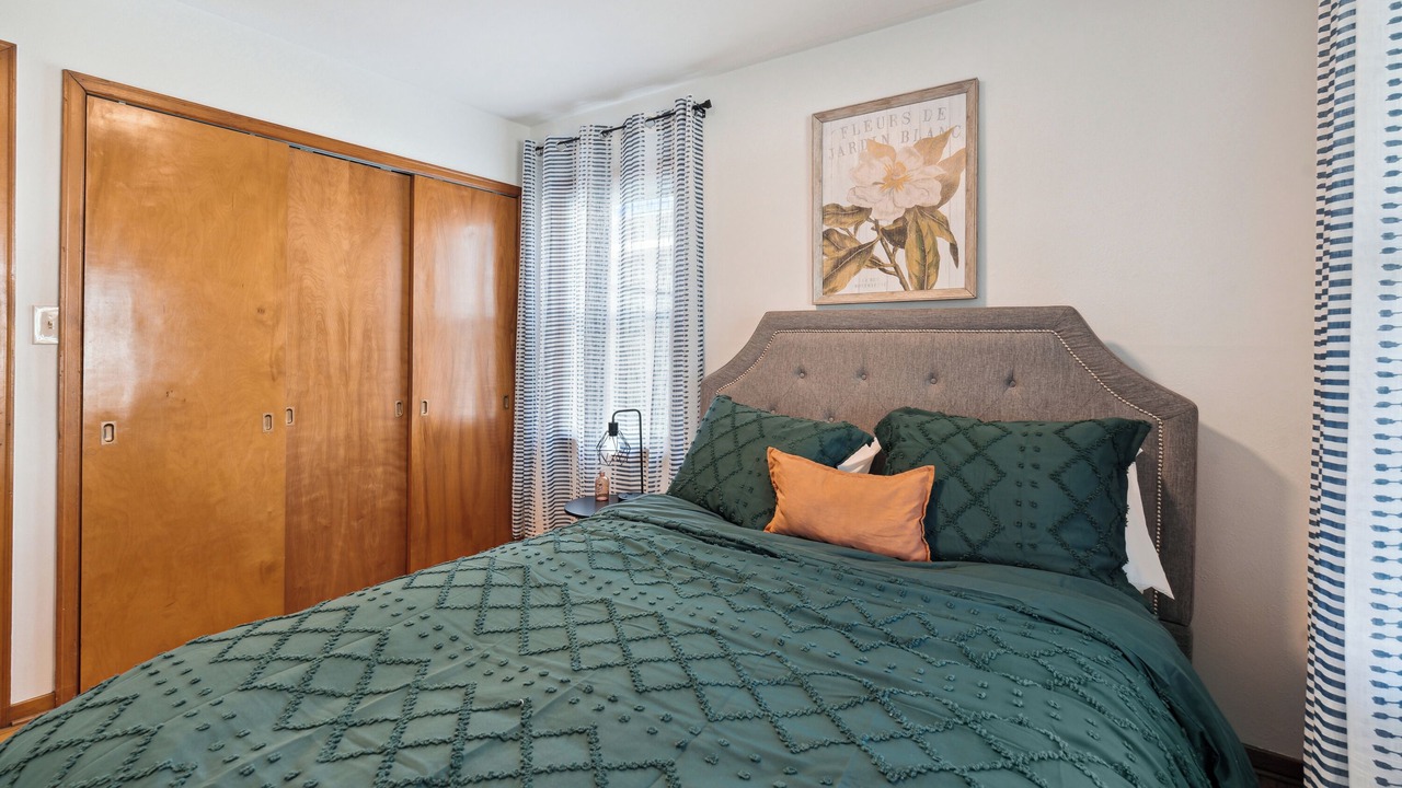 Photo of Bedroom in Toledo