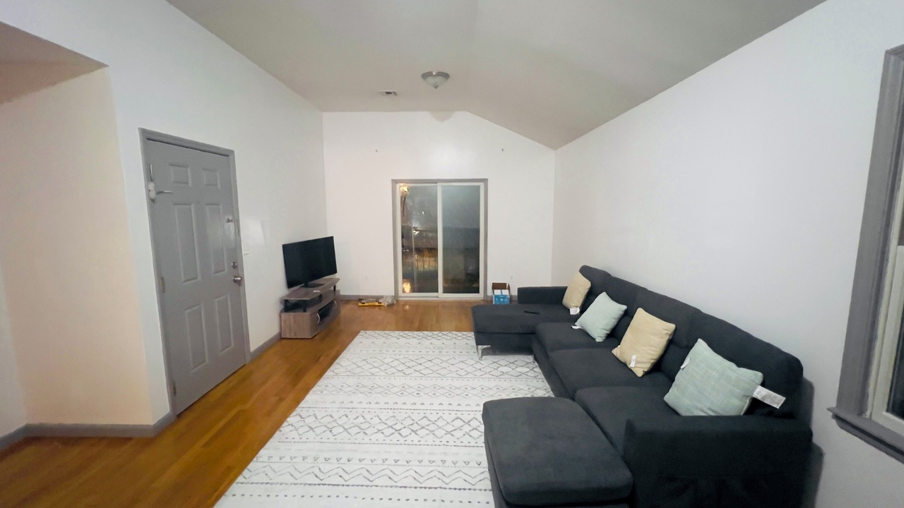 Photo of Livingroom in Jersey City