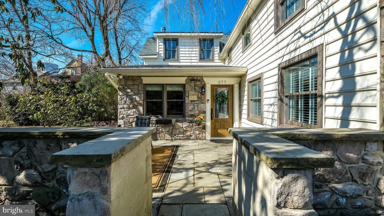 Photo of Patio Balcony in Doylestown