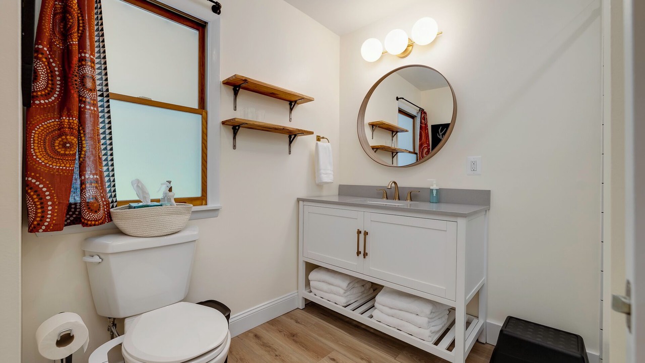 Photo of Bathroom in Luray