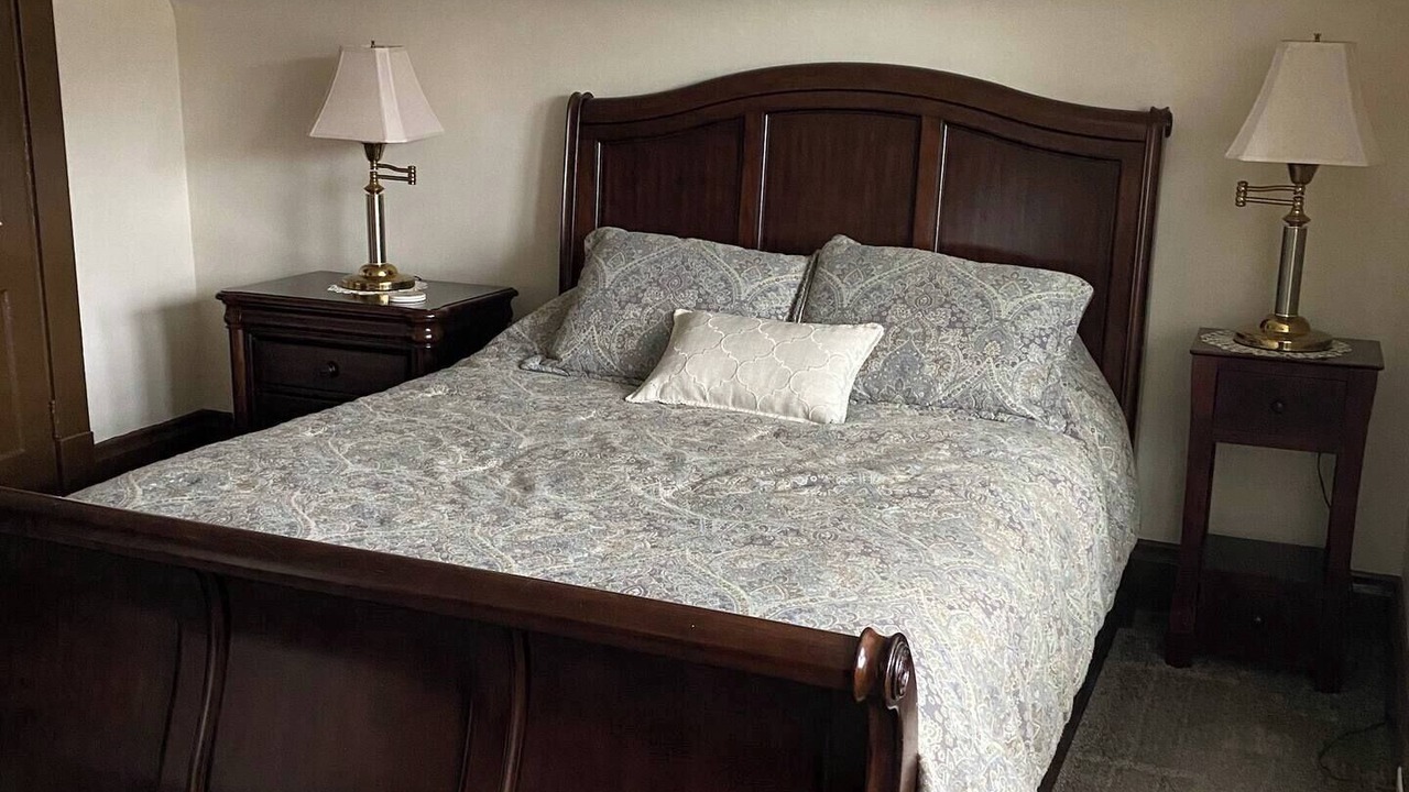 Photo of Bedroom in Forest Hills