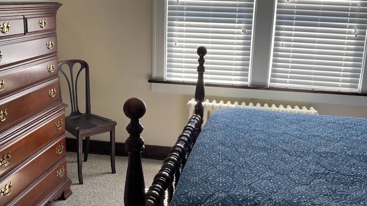 Photo of Bedroom in Forest Hills