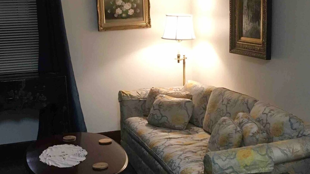 Photo of Livingroom in Forest Hills