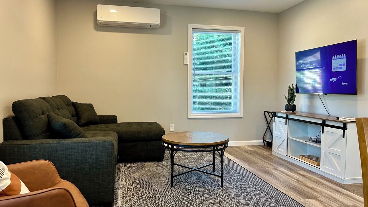 Photo of Livingroom in Elizabethtown