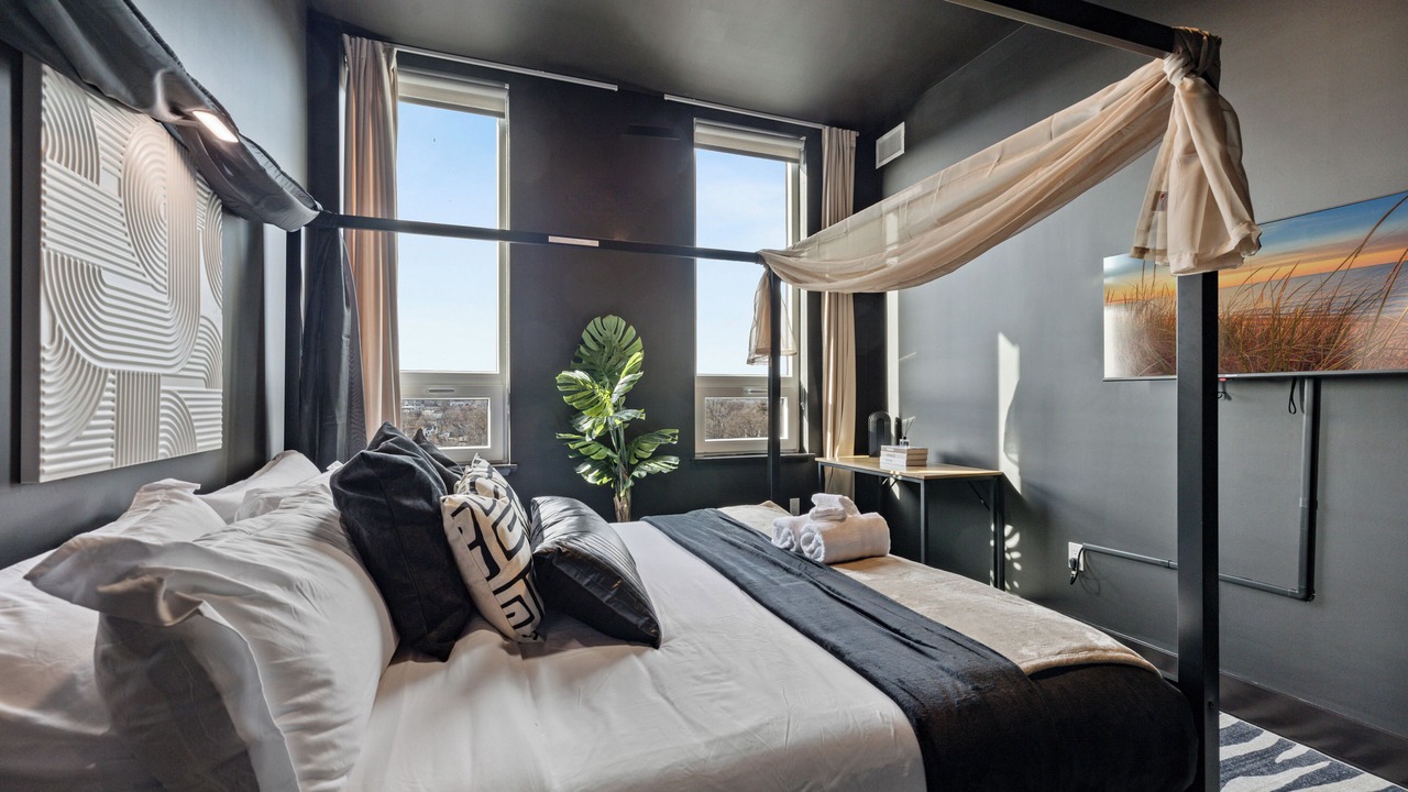 Photo of Bedroom in Orange