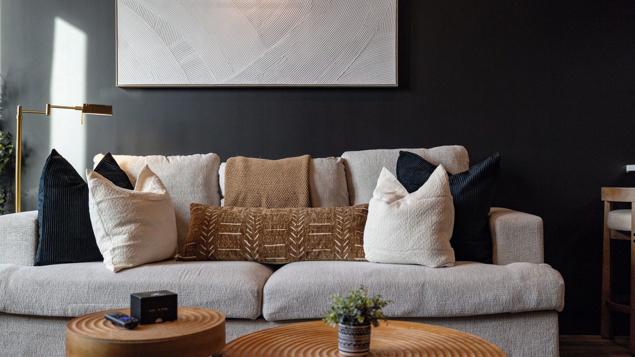 Photo of Livingroom in Orange