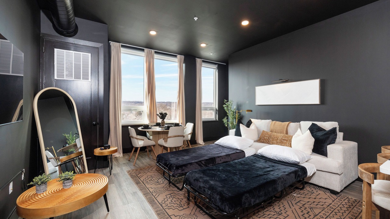 Photo of Livingroom in Orange