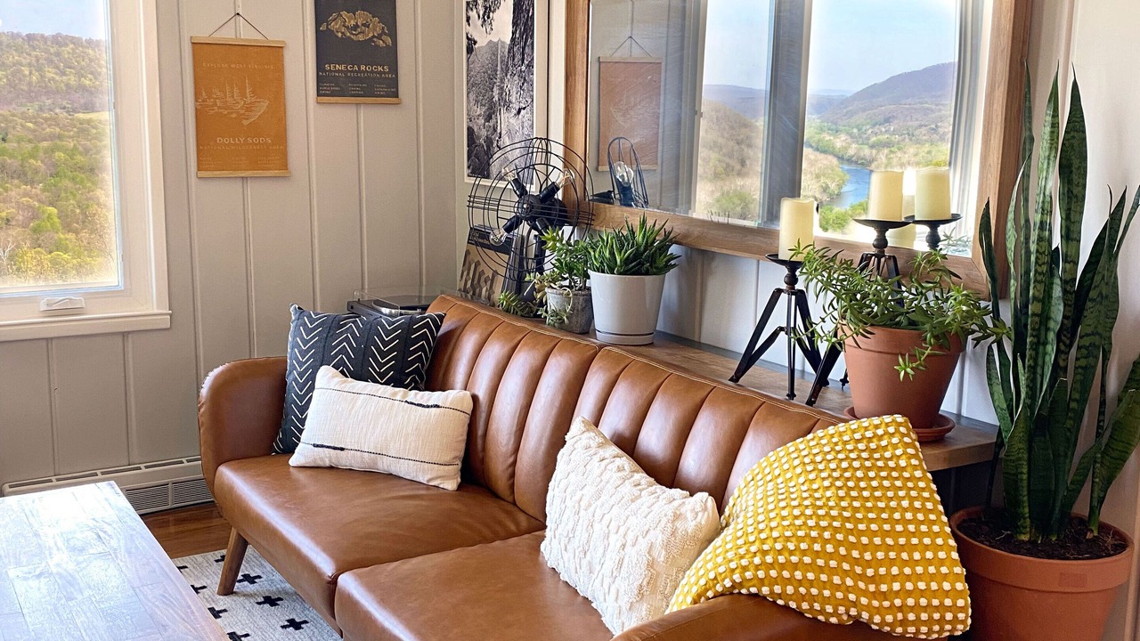Photo of Livingroom in Washington County