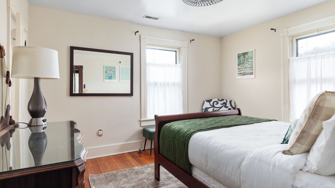 Photo of Bedroom in Berkeley Springs
