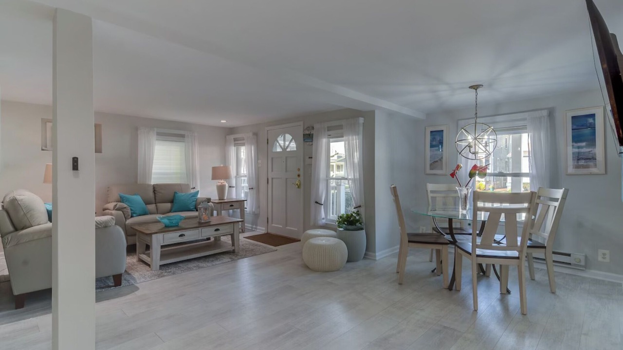 Photo of Livingroom in Ocean Grove