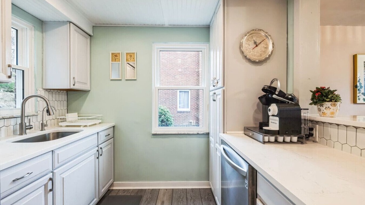 Photo of Kitchen in Level Green