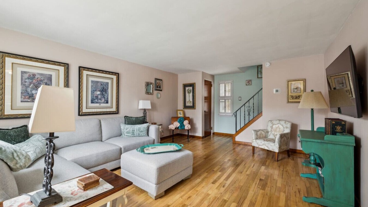 Photo of Livingroom in Level Green
