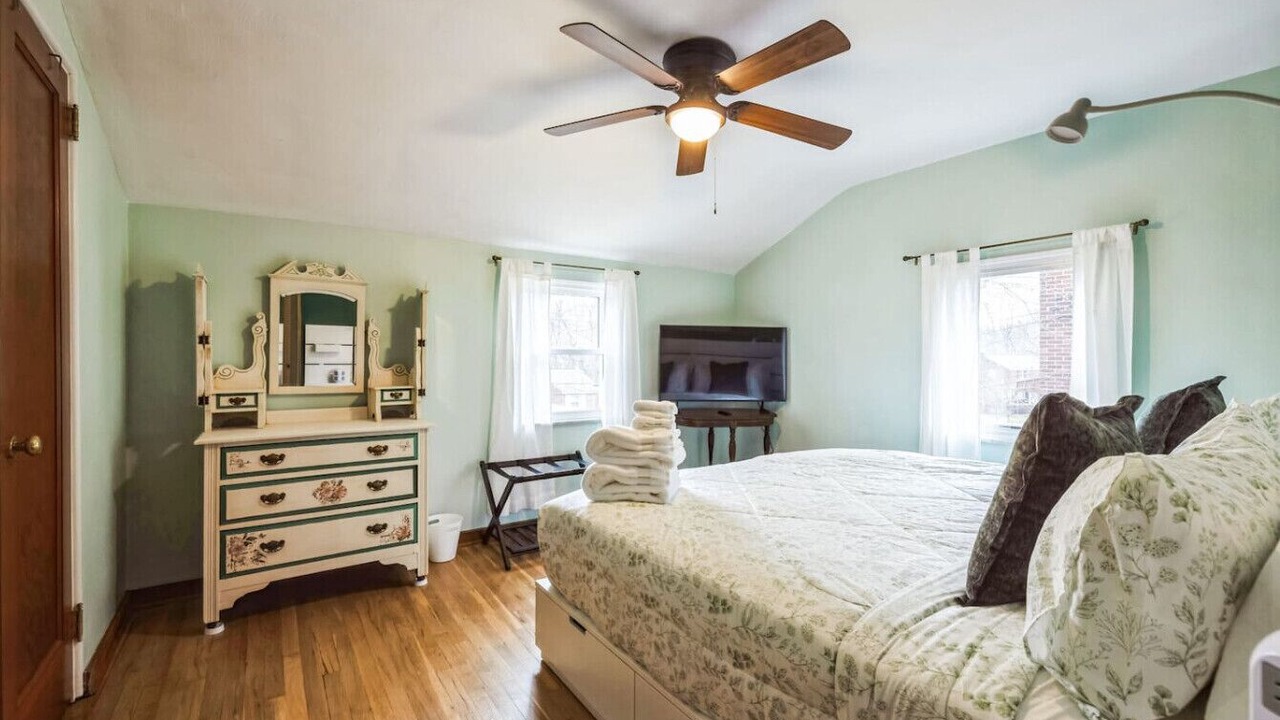 Photo of Bedroom in Level Green