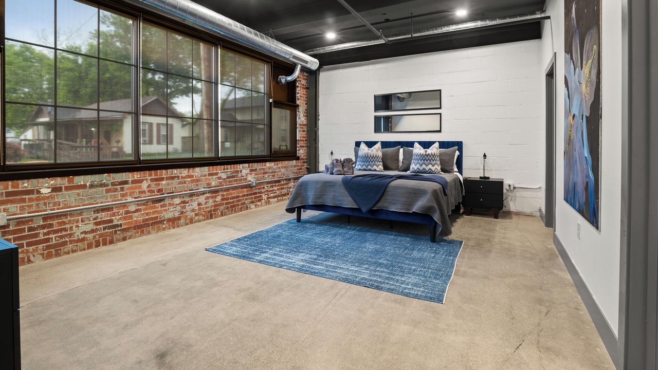 Photo of Bedroom in Newark