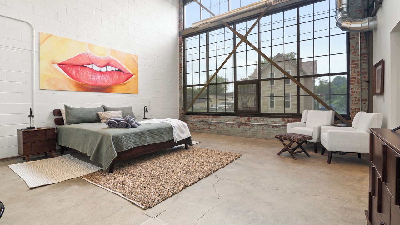 Photo of Bedroom in Newark