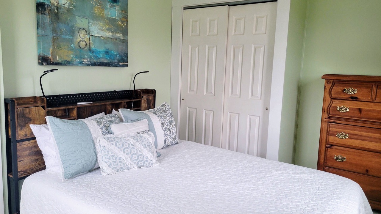 Photo of Bedroom in New Trenton