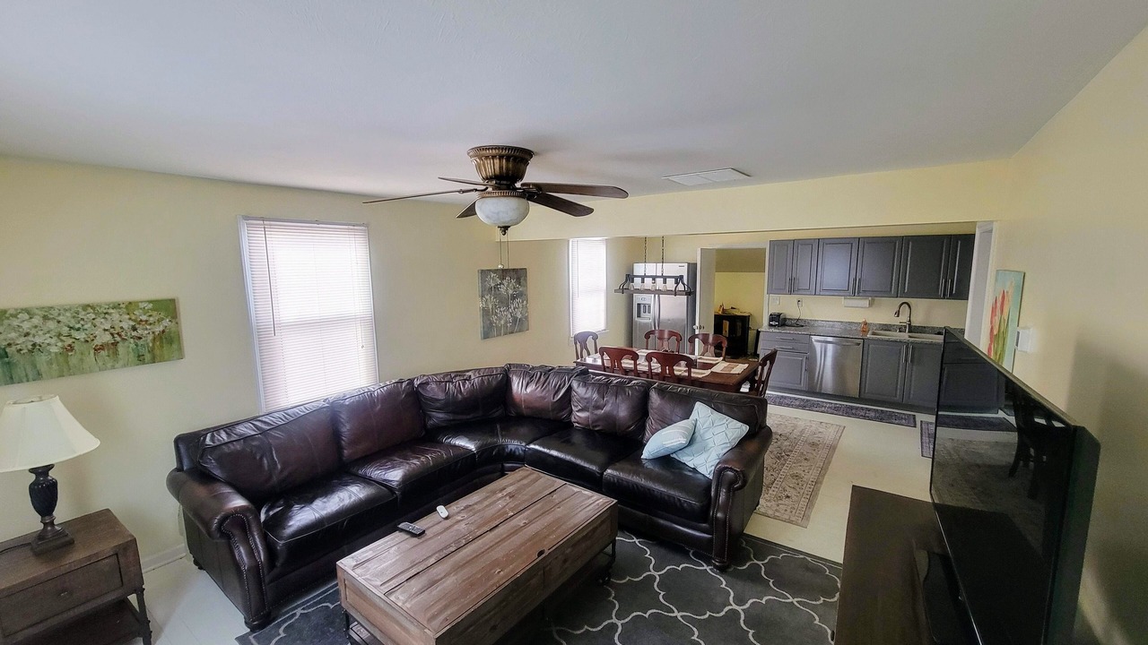 Photo of Livingroom in New Trenton