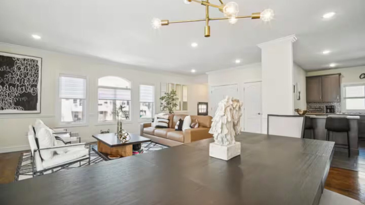 Photo of Livingroom in Kearny