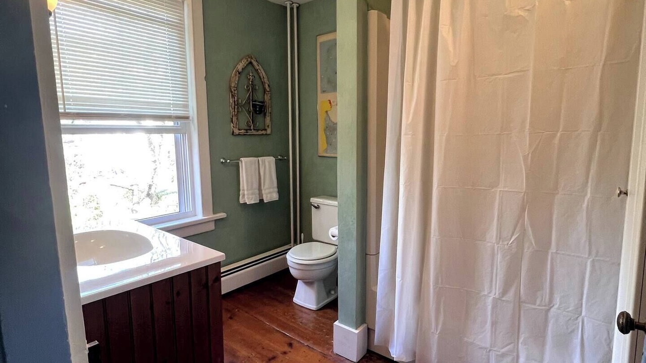 Photo of Bathroom in Lambertville