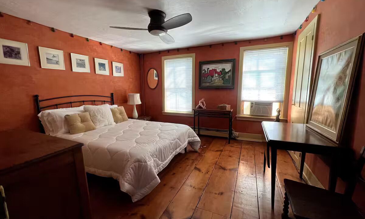 Photo of Bedroom in Lambertville