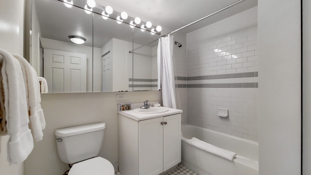 Photo of Bathroom in Downtown Jersey City