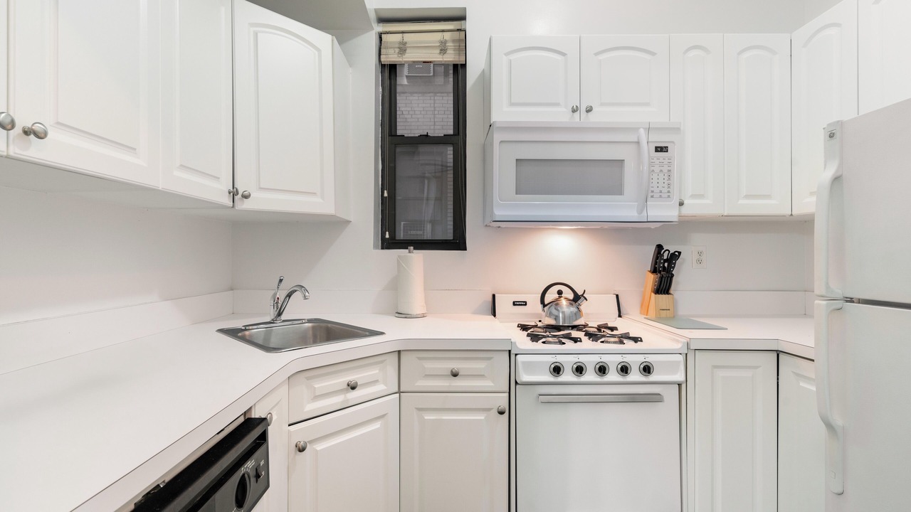 Photo of Kitchen in Central Park West
