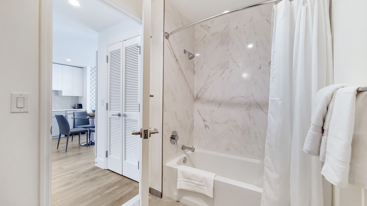 Photo of Bathroom in White Plains