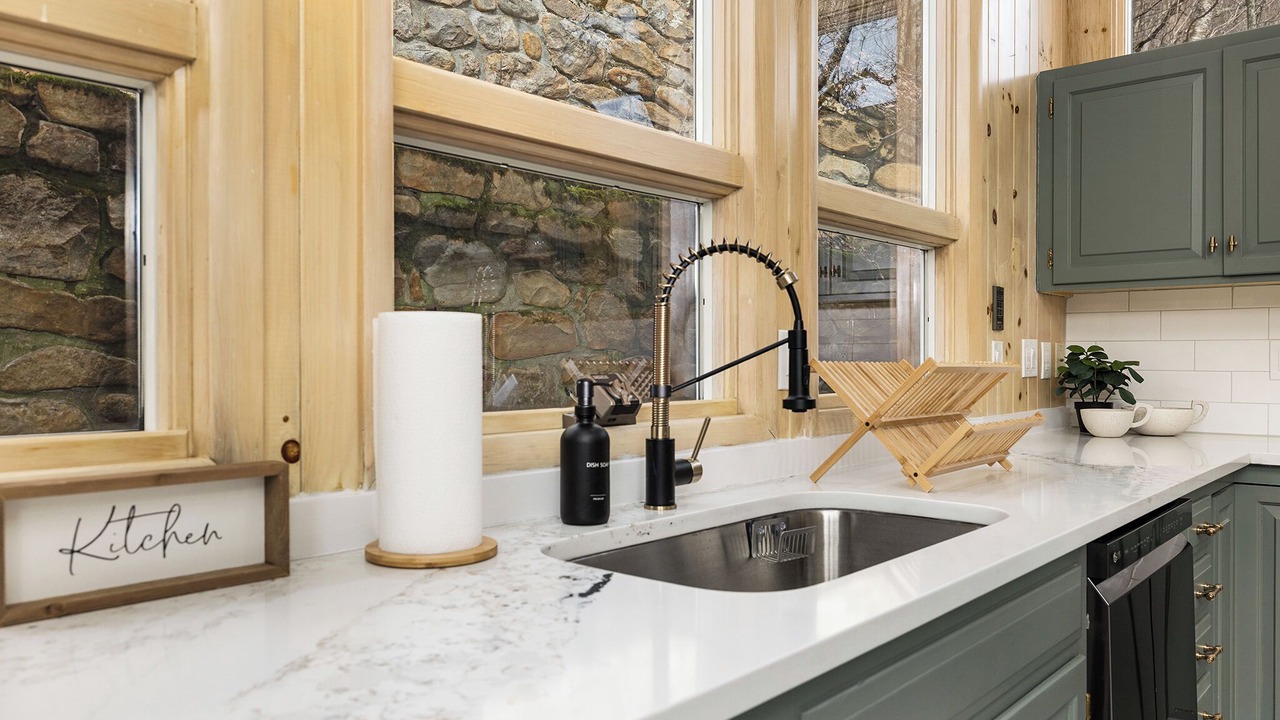 Photo of Kitchen in Seven Devils