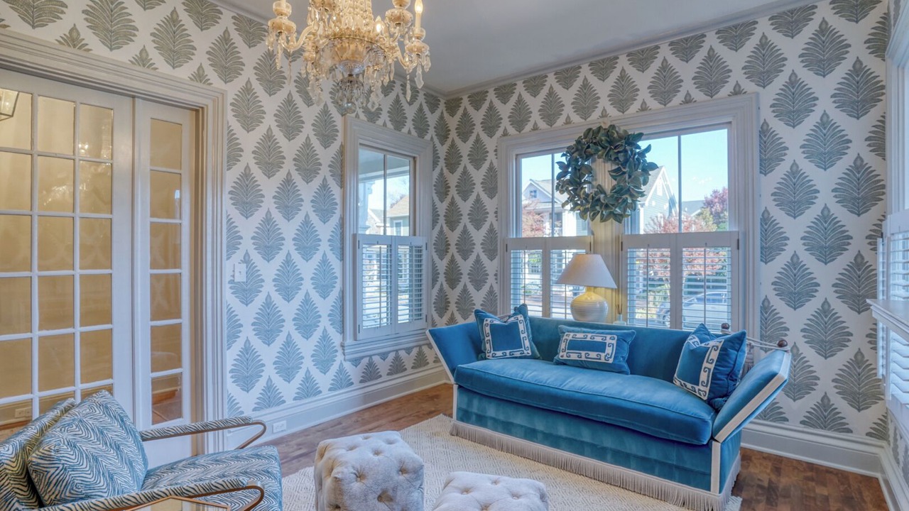 Photo of Livingroom in Historic District