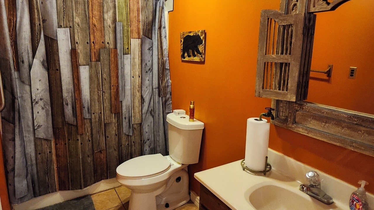 Photo of Bathroom in Ashley Oaks