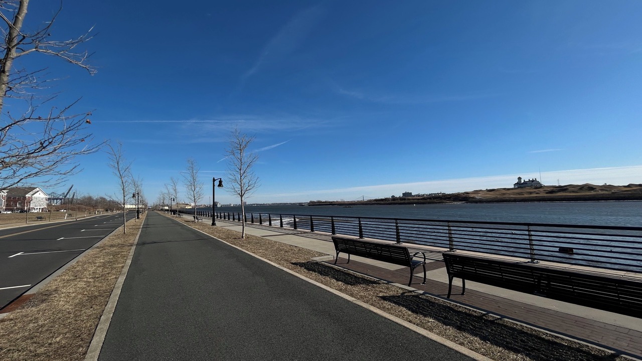 Photo of Others in Bayonne