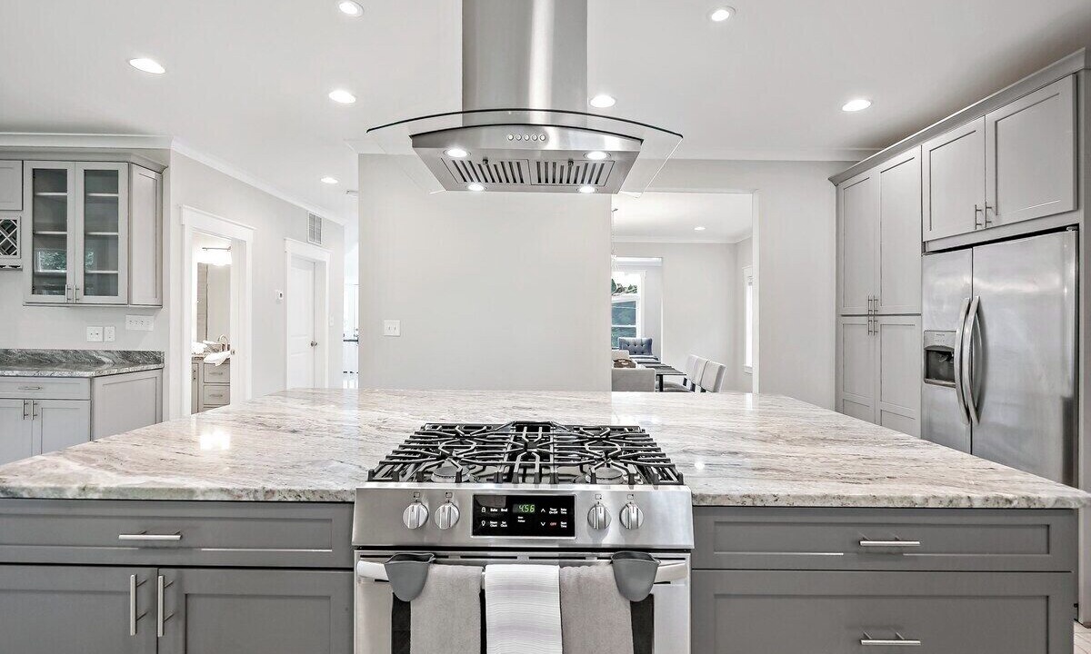 Photo of Kitchen in Baileys Crossroads