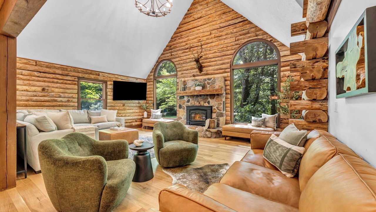 Photo of Livingroom in Hiram