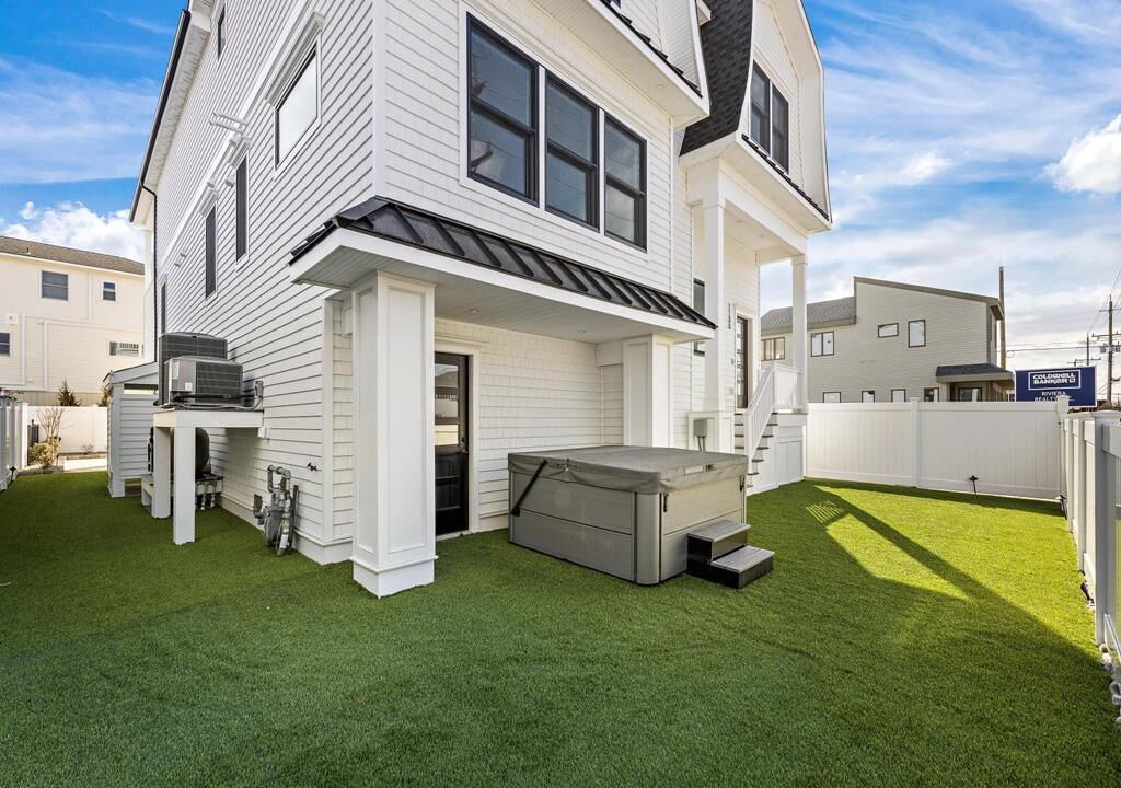 Photo of Patio Balcony in Ship Bottom