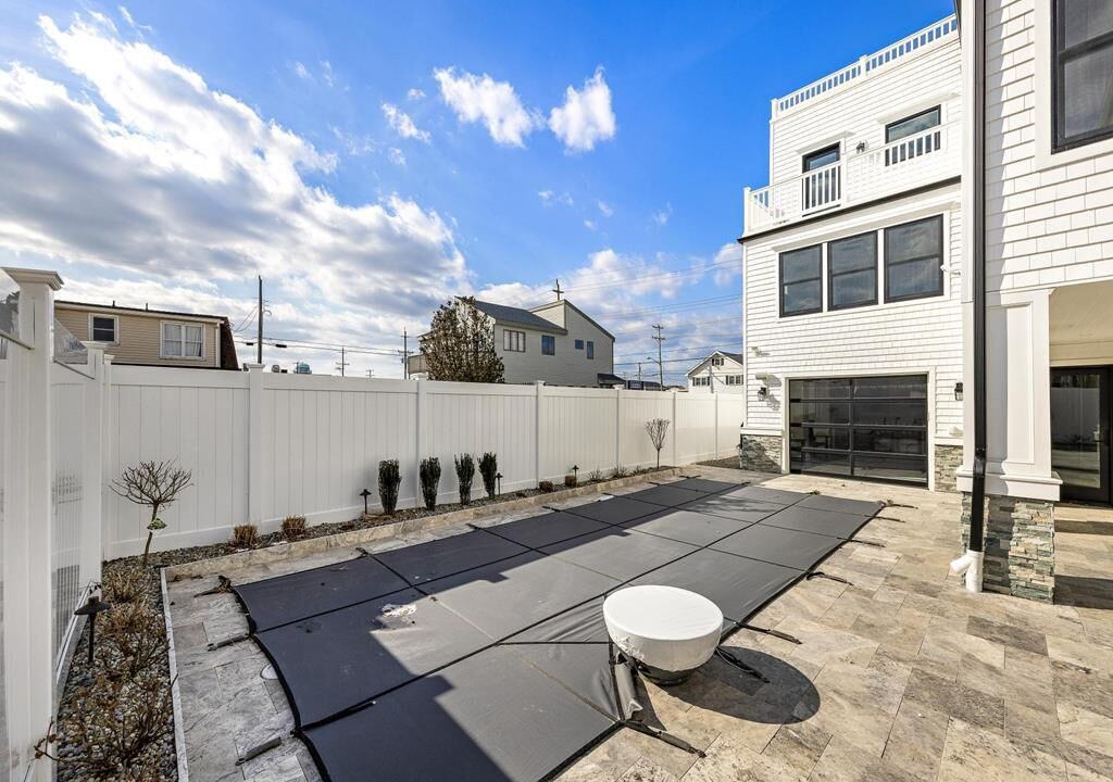 Photo of Patio Balcony in Ship Bottom