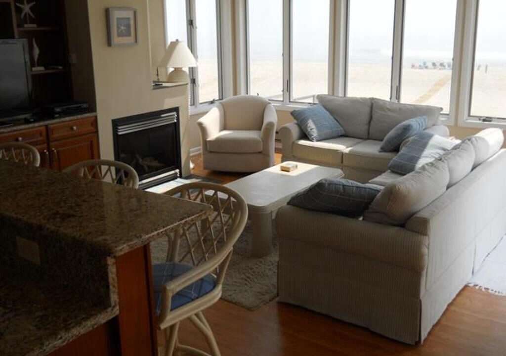 Photo of Livingroom in Harvey Cedars