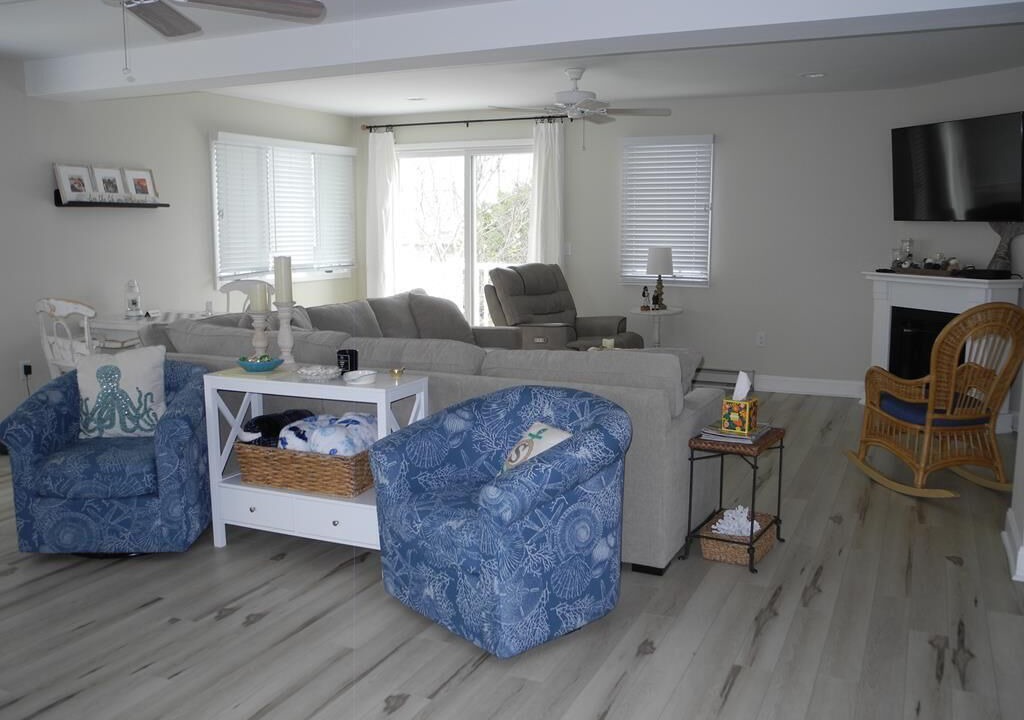 Photo of Livingroom in Harvey Cedars