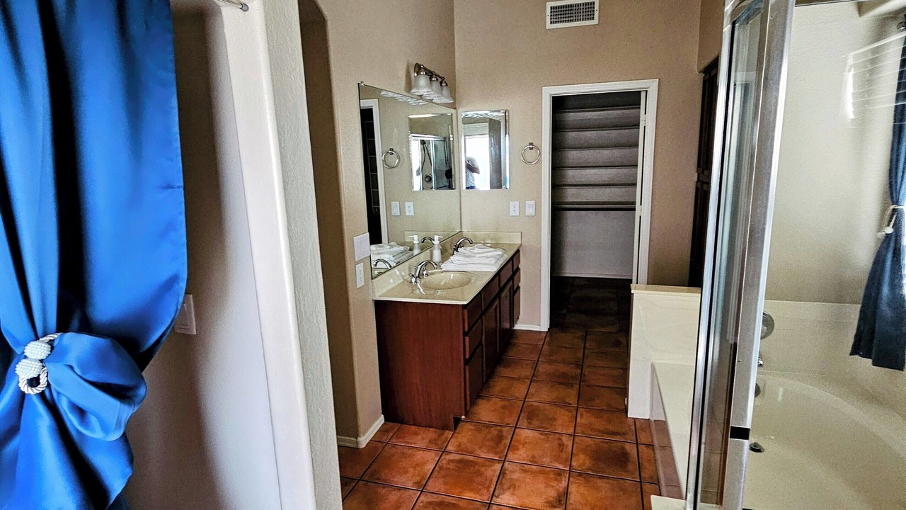 Photo of Bathroom in Superstition Springs