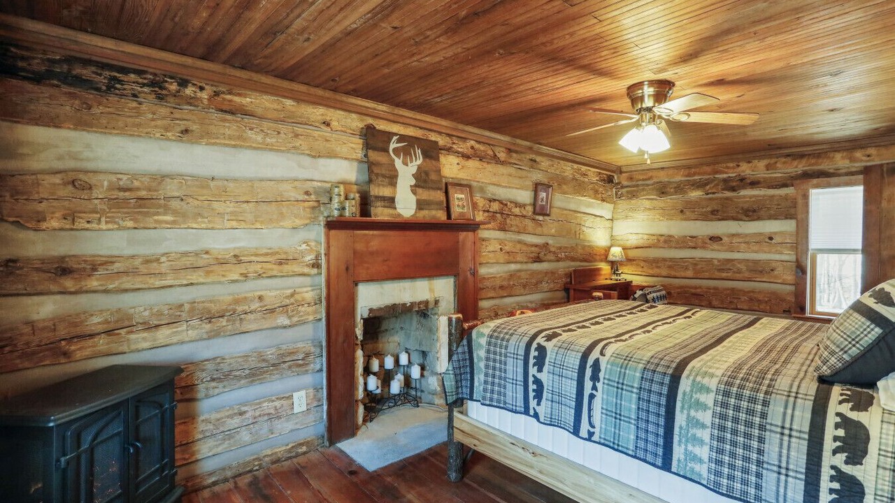 Photo of Bedroom in Augusta