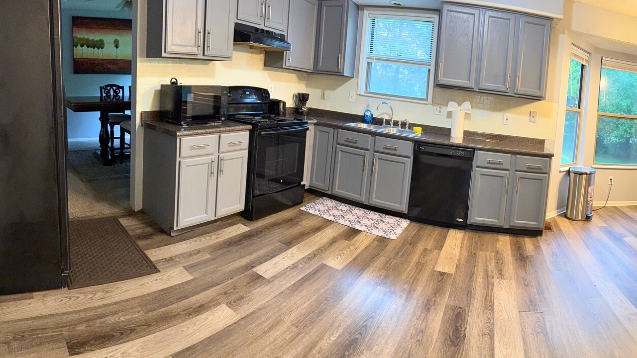 Photo of Kitchen in Grove City